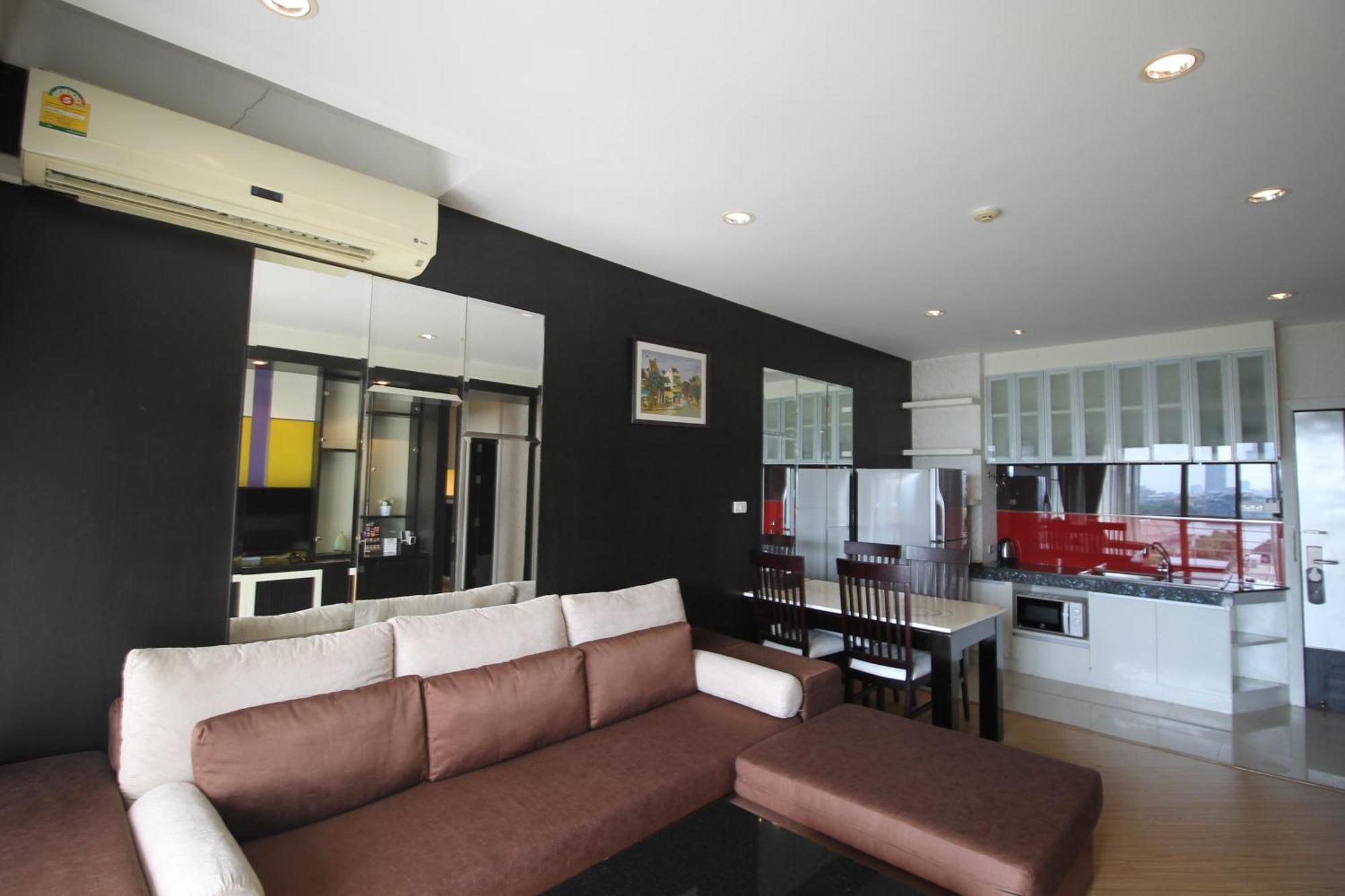 The Sunreno Aparthotel